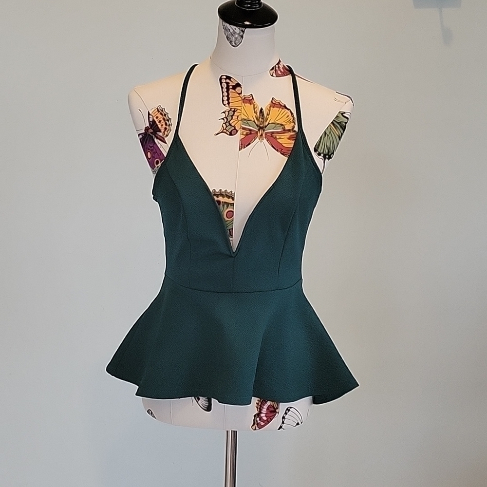 Charlotte RUSSE dark green vneck crop top.  Size Medium.